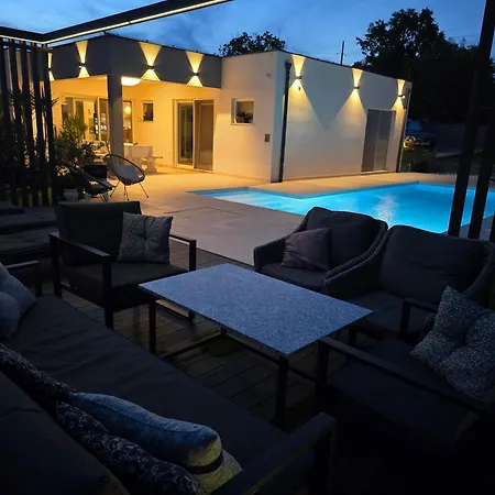 Francesca ヴィラ Štokovci